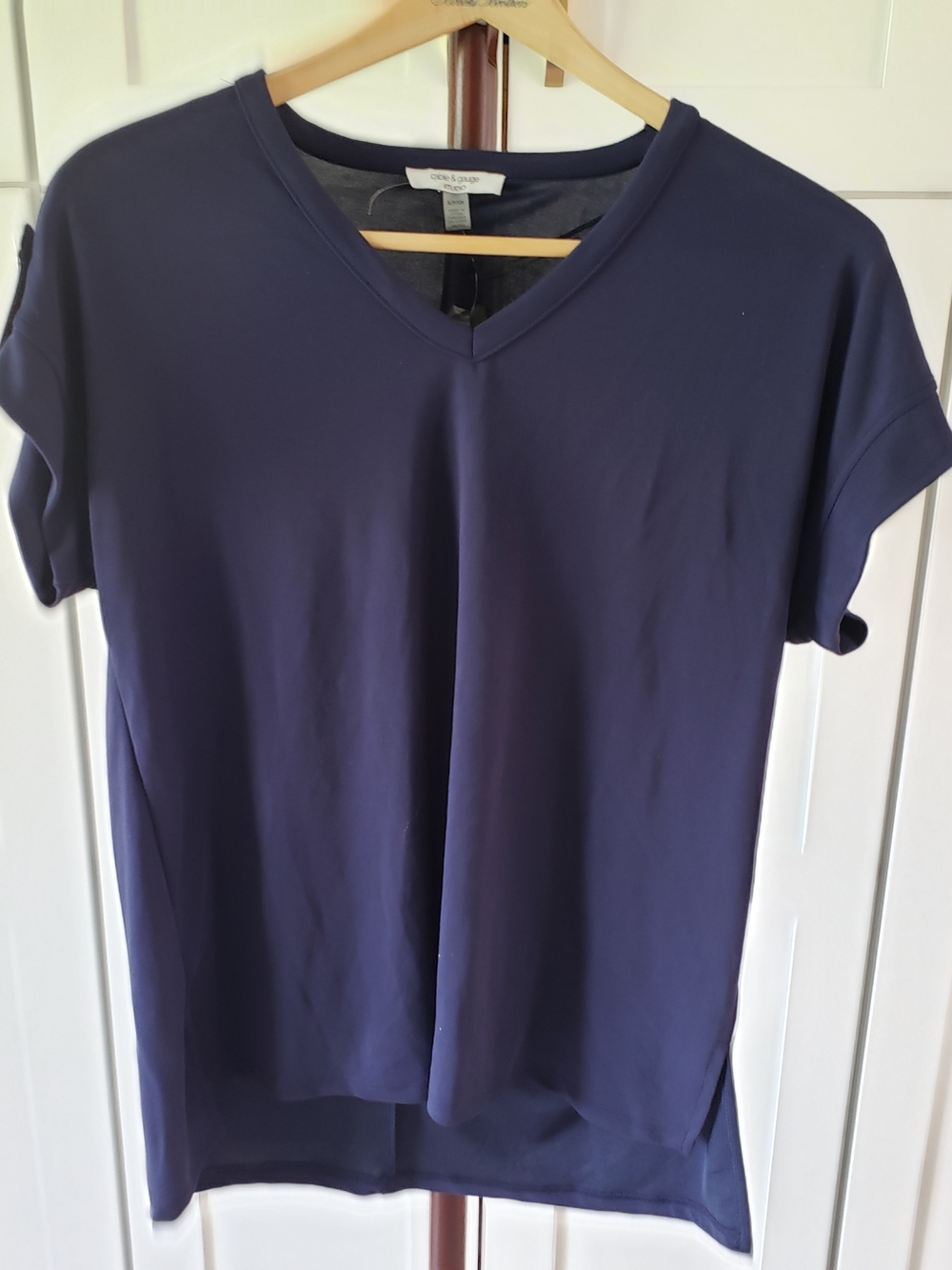 Cable & Gauge Navy V-Neck Short Sleeve Tee